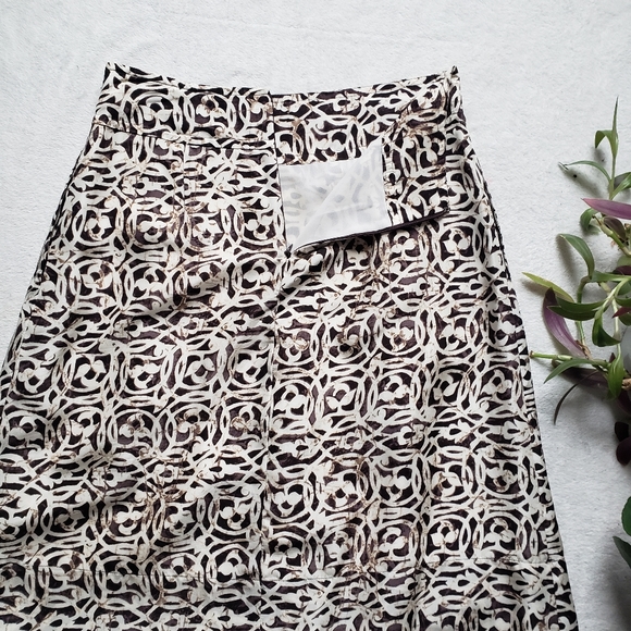 Silk Patteren Skirt | Banana Republic - Picture 3 of 5